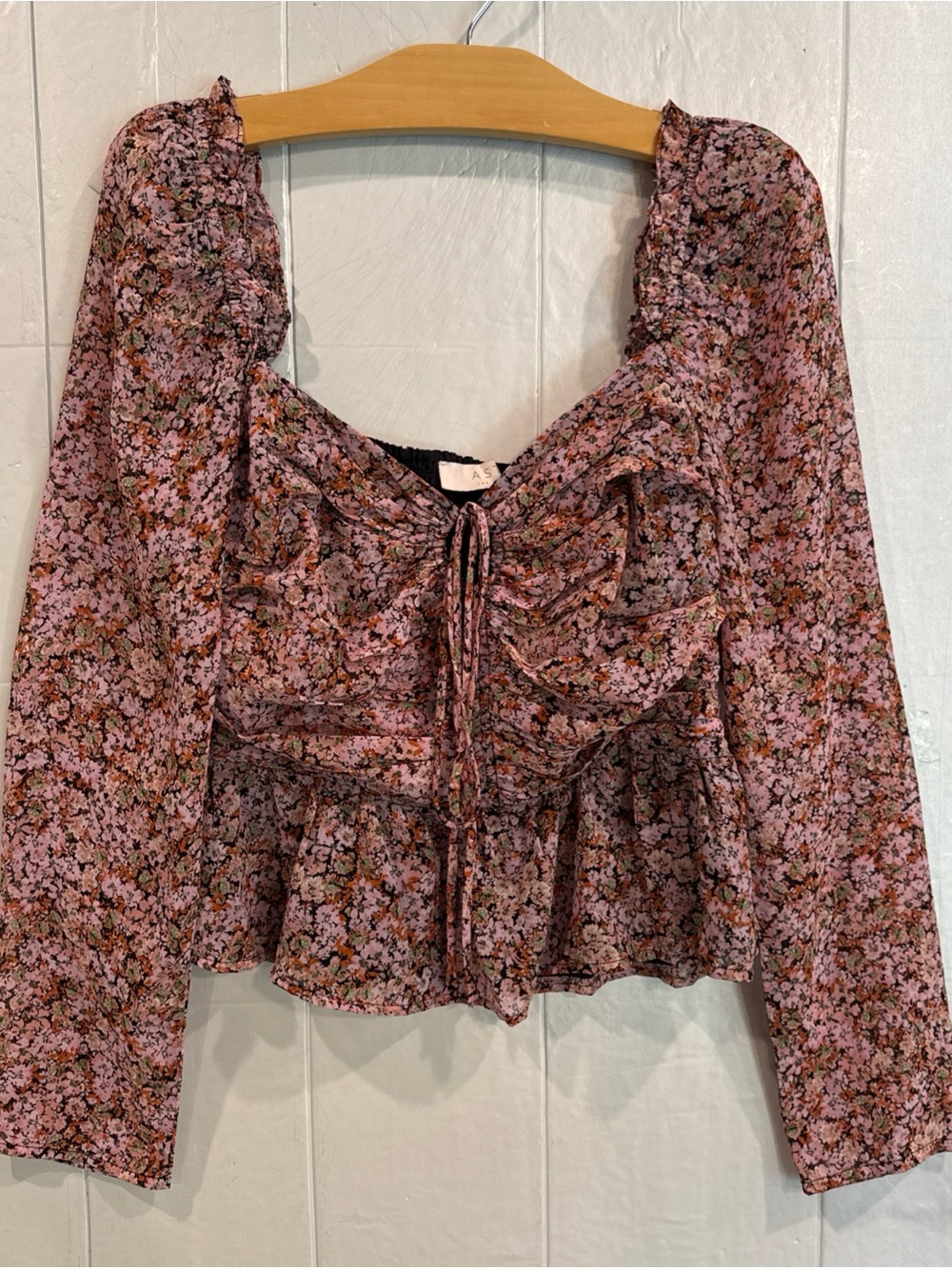 ASTR Toni Pink Floral Ruched Tie-Front Peplum Smocked Back Long Sleeve Top L